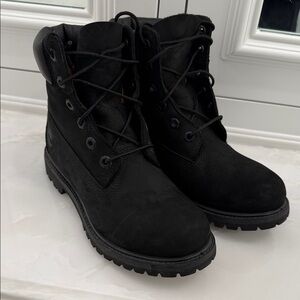 Timberland Women's Black Lace Up Boots